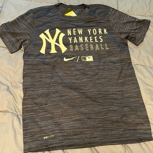 Yankees Dri-Fit Tee